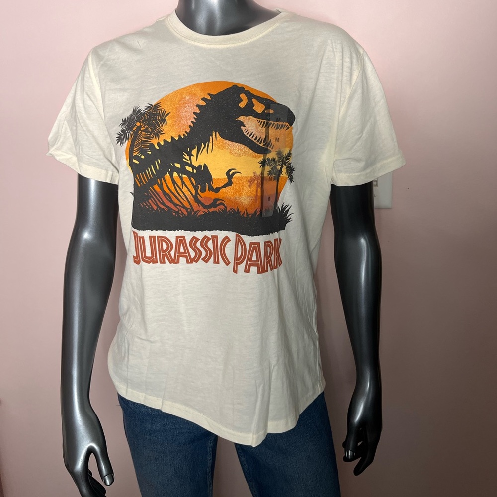 NWT Jurassic Park Logo Watercolor Short Sleeve Graphic Graphic Tee